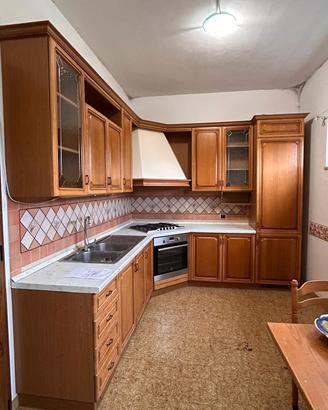 cucina completa in legno 