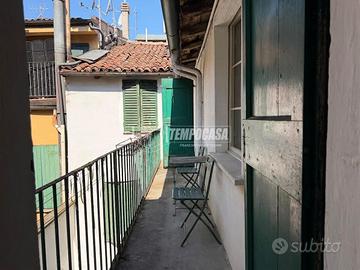 APPARTAMENTO CON BALCONE IN VIA SAN VITALE
