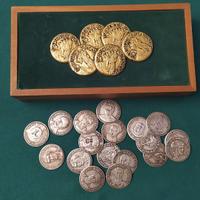 MONETE PERSONAGGI STORICI CON SCATOLA IN LEGNO