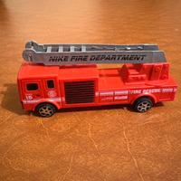 Modellino camion vigili del fuoco