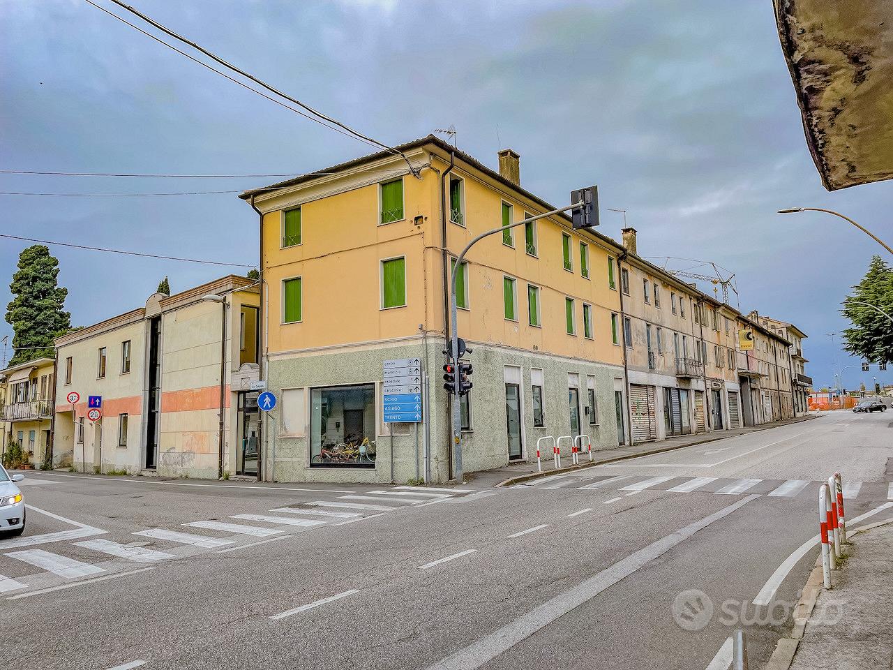 FABBRICATO CON APPARTAMENTI + NEGOZIO/UFFICIO - Vista 5