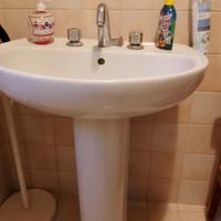 lavandino bagno con rubinetteria + mobiletto con e