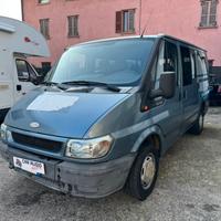 Ford transit 9 posti