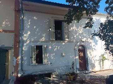 Casa di paese con terreno