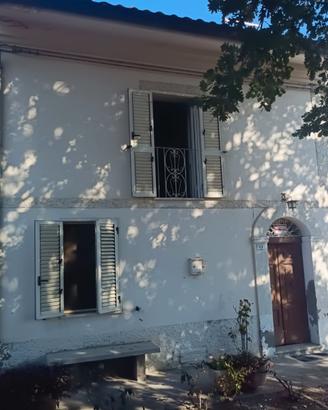 Casa di paese con terreno