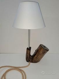 LAMPADA  IN LEGNO FATTA A MANO PEZZO UNICO