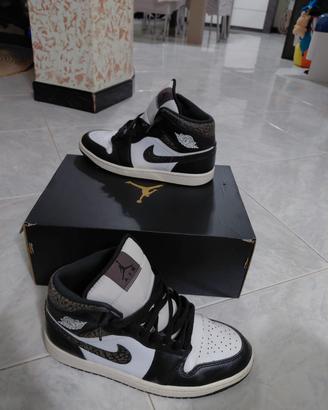 Jordan 1 panda Elephant(prezzo poco trattabile)