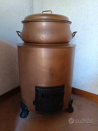 Caldaia lavatrice antica in rame