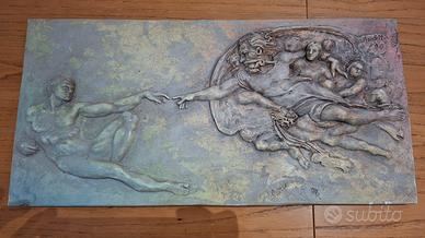 Scultura la creazione di Adamo