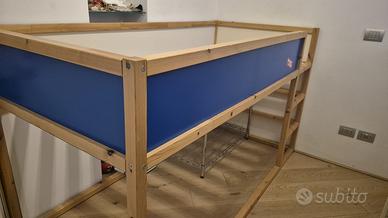 Letto rialzato modello Kura (Ikea)