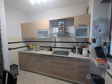 cucina i buone condizioni  