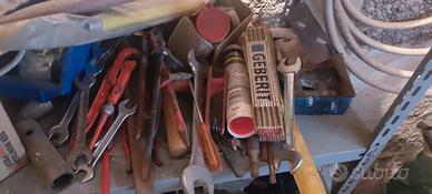 Lotto attrezzi da lavoro 