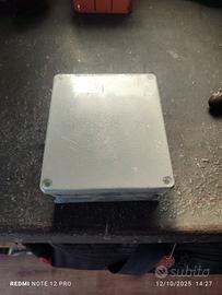 scatole di derivazione metalliche 