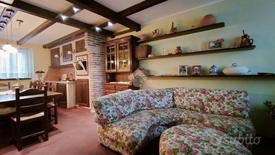 CASA SEMINDIPENDENTE A FOSSATO DI VICO