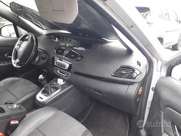 RENAULT Scénic 3ª serie - 2013