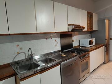  Arredamento cucina, camera, divano 