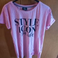 Maglia rosa con scritta
