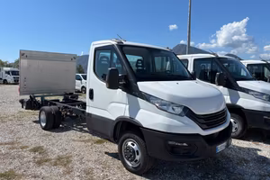IVECO Daily 35C16 2.3 TELAIO CON SPONDA