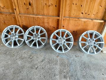 4 cerchi usati audi da 18 pollici originali 