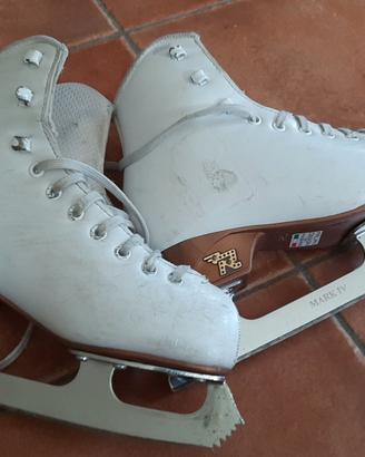 Pattini da ghiaccio 225