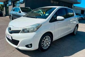 Toyota Yaris 1.4 d-4d Lounge s CL 5p