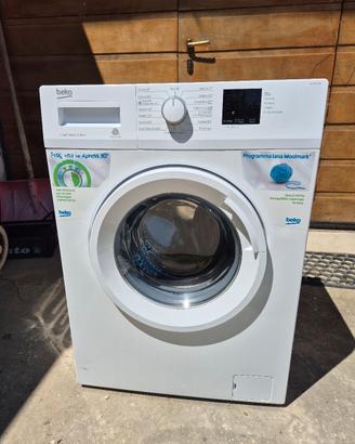 LAVATRICE BEKO SLIM 5KG 1000 GIRI WTX51021W