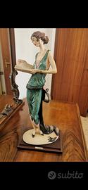 Scultura statuetta Signora donna Giuseppe Armani  