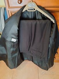 vestito uomo elegante