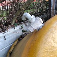 Vasca/Tino in vetroresina 900 litri con rubinetto