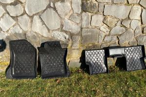 Tappetini auto jeep renegade in gomma