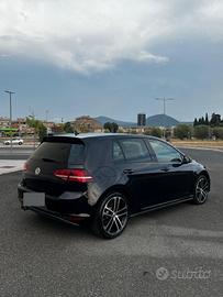 Volkswagen Golf 7 GTD 2.0 TDI 184 CV Manuale