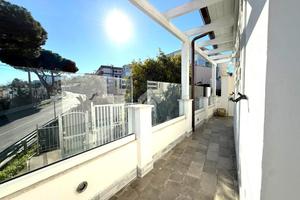 4 LOCALI A MONTE DI PROCIDA