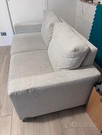 Divano poltrone e sofa un anno di vita