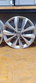 set 4 cerchi originali Volkswagen da 17 pollici 