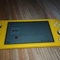 NINTENDO SWITCH LITE GIALLA