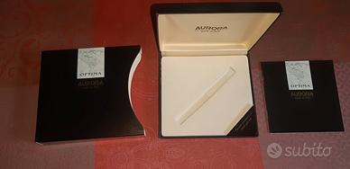Custodia Aurora Optima penna stilografica 996