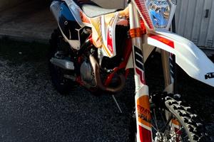 KTM EXC-F 250 Six Days (2016)