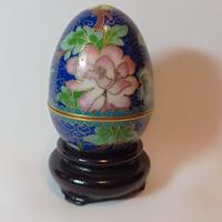 uova con lavorazione cloisonne'