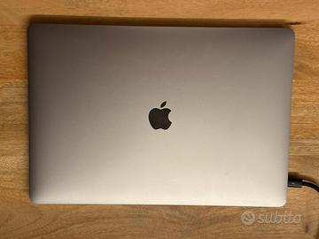 Macbook Pro 15” 16GB di ram