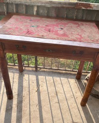 Tavolo  con cassetto legno