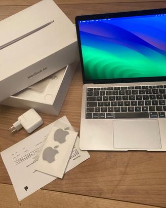Macbok Air 2020 intel i7 16gb RAM 512 SSD
