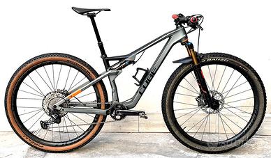 Bicicletta MTB Cube AMS 100 TM29