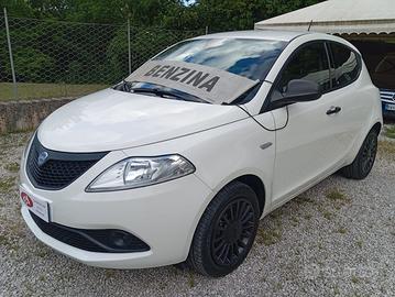 Lancia Ypsilon elefantino 1.2 69 CV UNIPRO