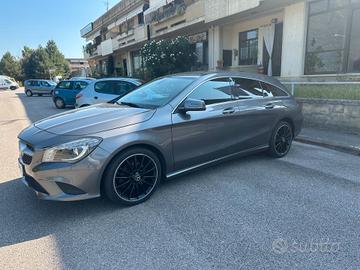Mercedes-benz CLA 180 d S.W. Automatic Premium Dar