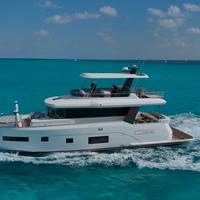 YACHT IN CHARTER
