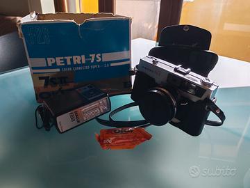 Macchina fotografica Petri 7S II
