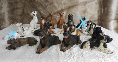Statuine di cagnolini in resina