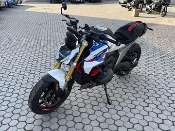 BMW Motorrad R 1300 R