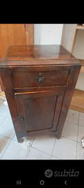 comodino/mobiletto fine 1800 inizi 1900