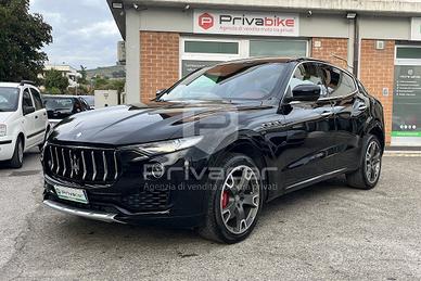 MASERATI Levante V6 Diesel 275 CV AWD